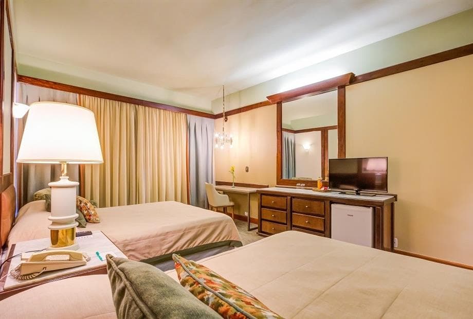 Premier - Duas Camas de Casal com Banheira de Imersão